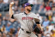 Rangers adquieren a Merrill Kelly en un intercambio con los Diamondbacks