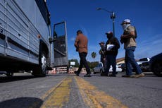 Jueza detiene intento de Trump de ampliar deportaciones expeditas