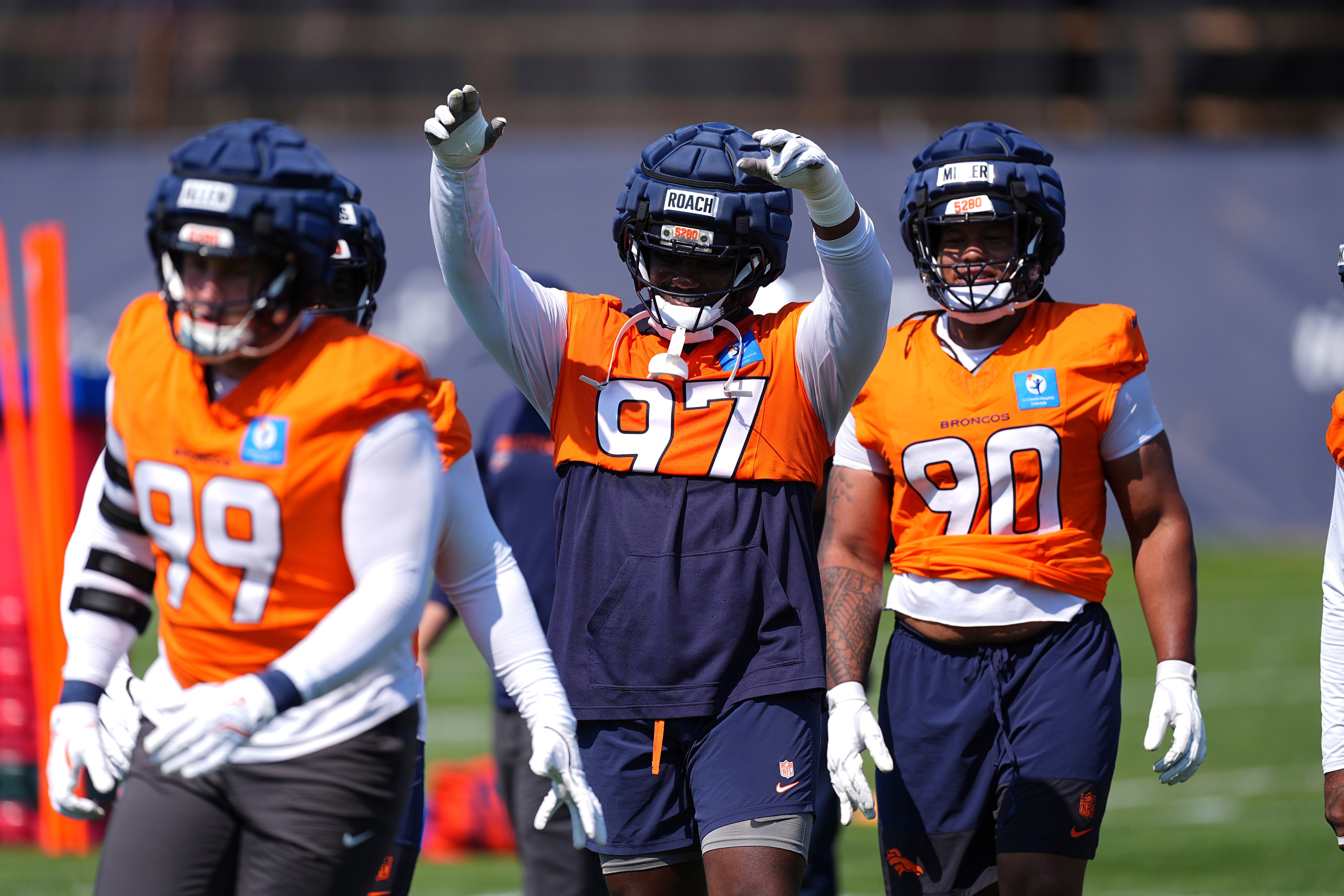 BRONCOS ENTRENAMIENTO