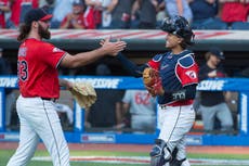 Naylor conecta doble impulsor en la octava y Guardianes vencen 5-4 a Mellizos