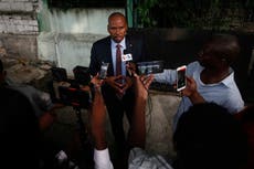 Haití arresta a exsenador acusado de colaborar con pandillas para atacar comunidad pacífica