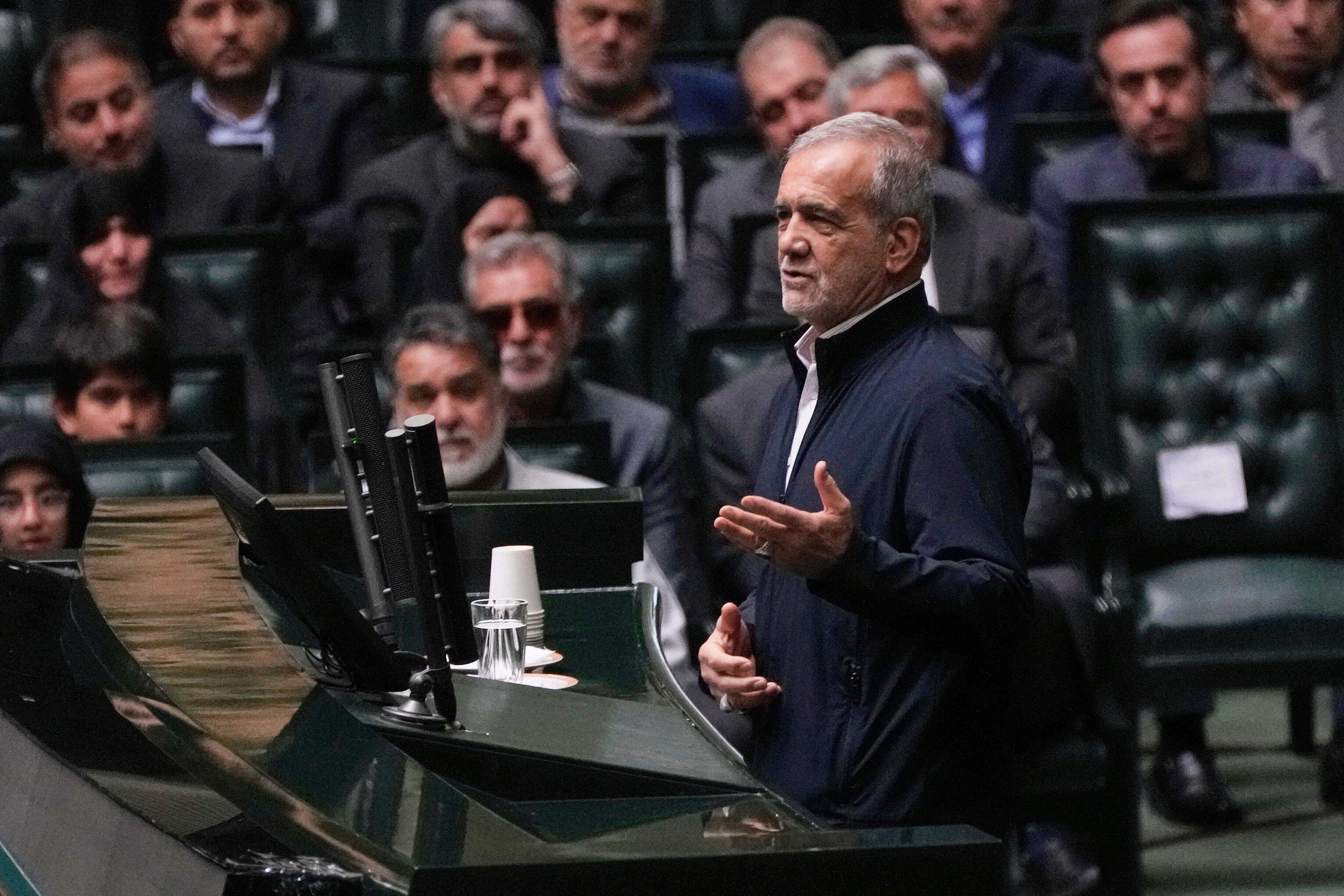 IRÁN-DEFENSA