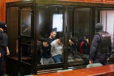 Comienza el juicio de 19 acusados por ataque en sala de conciertos en Moscú que dejó 149 muertos