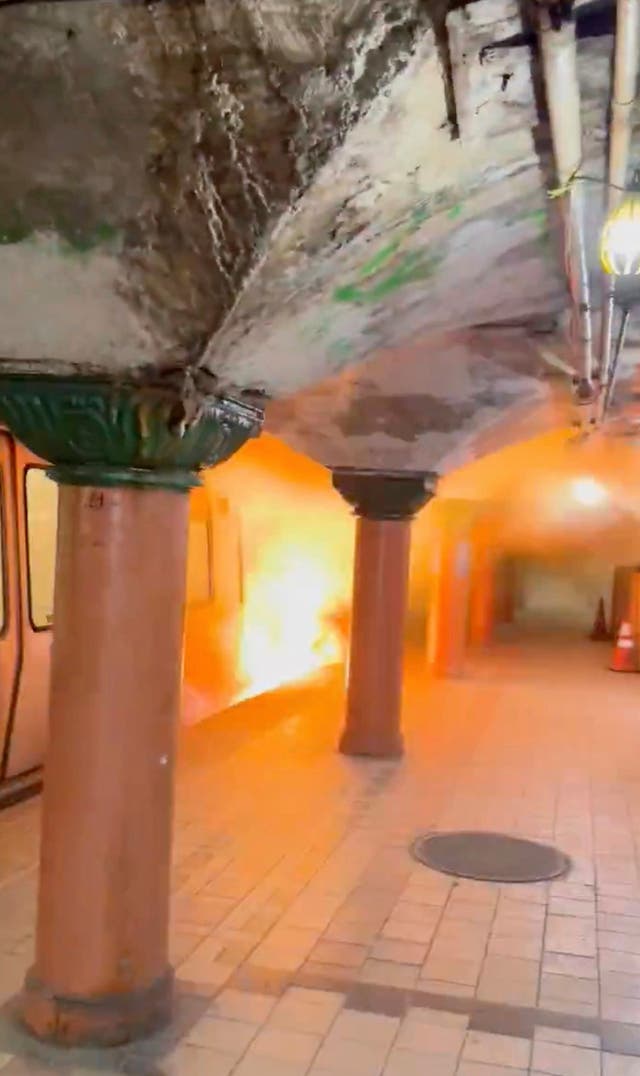 NY-TREN-INCENDIO