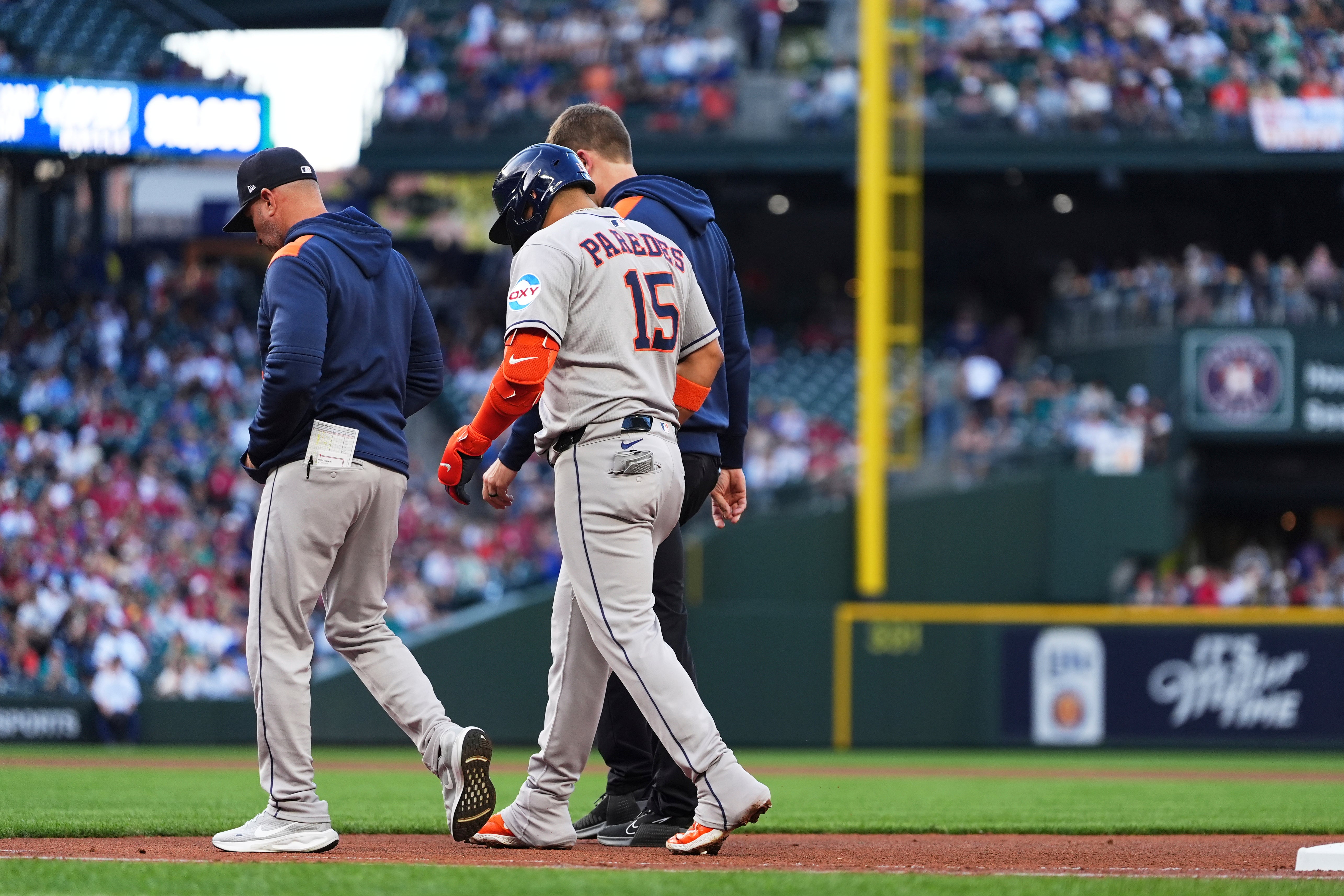 ASTROS-PAREDES