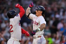 Duran y Bello contribuyen en la sexta victoria al hilo de Medias Rojas al superar 8-5 a Reales