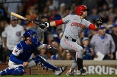 Friedl conecta sencillo decisivo en la séptima y Rojos superan 3-2 a Cachorros