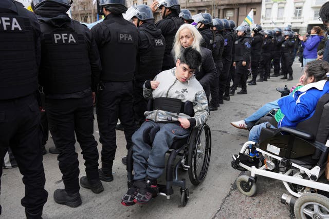 ARGENTINA-DISCAPACITADOS-PROTESTA