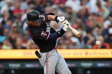 Keaschall y Larnach conectan jonrones; Twins vencen 6-tres a Tigers