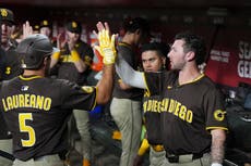 Sencillo clave de Arráez enciende ataque de 5 carreras en la 11ª; Padres vencen 10-5 a Diamondbacks