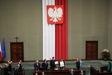 Nawrocki, apoyado por Trump, asume la presidencia de Polonia y podría dar un giro nacionalista