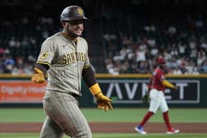 José Iglesias pega sencillo decisivo en el 9no inning; Padres remontan y vencen 3-2 a Diamondbacks