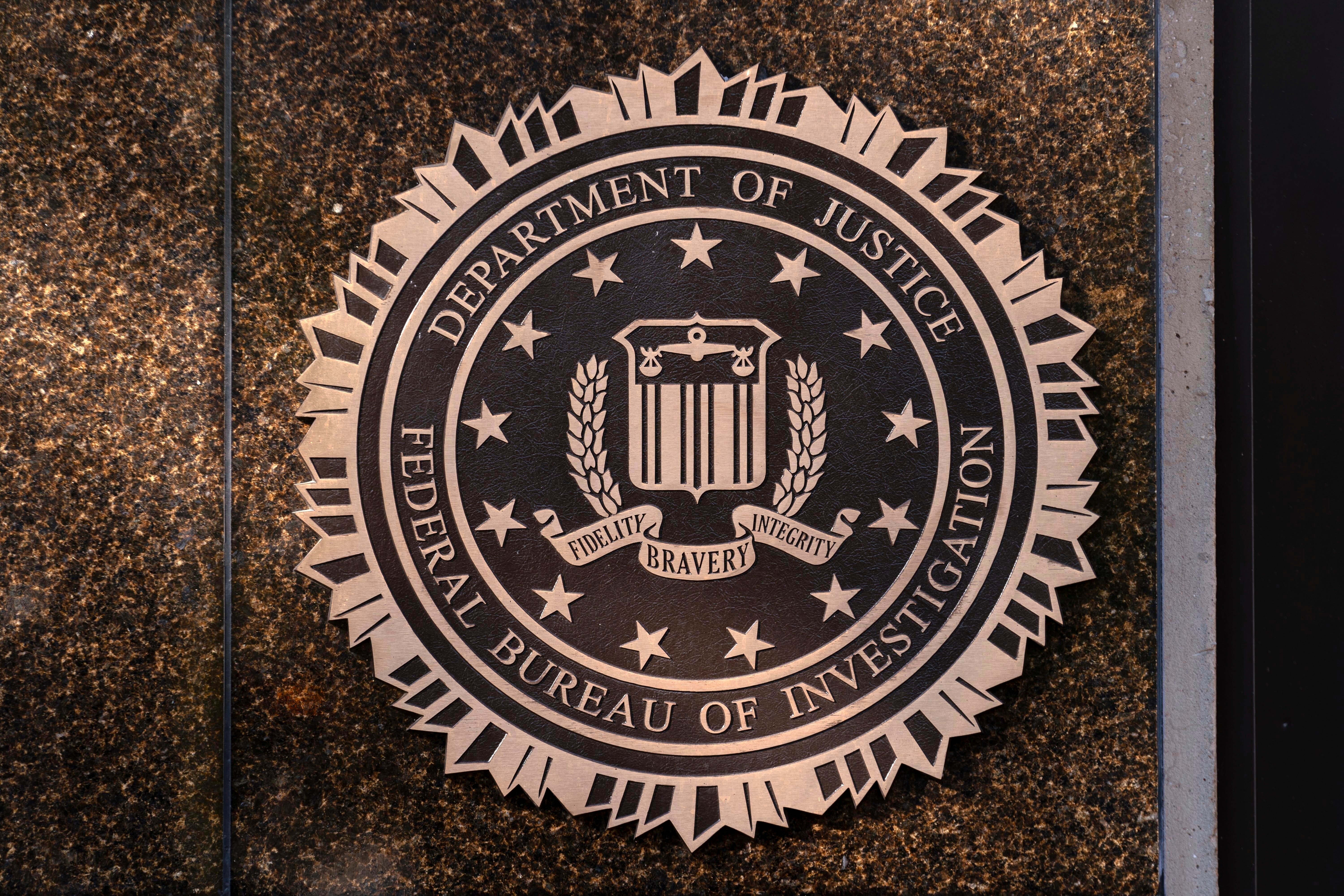 FBI DESTITUCIONES