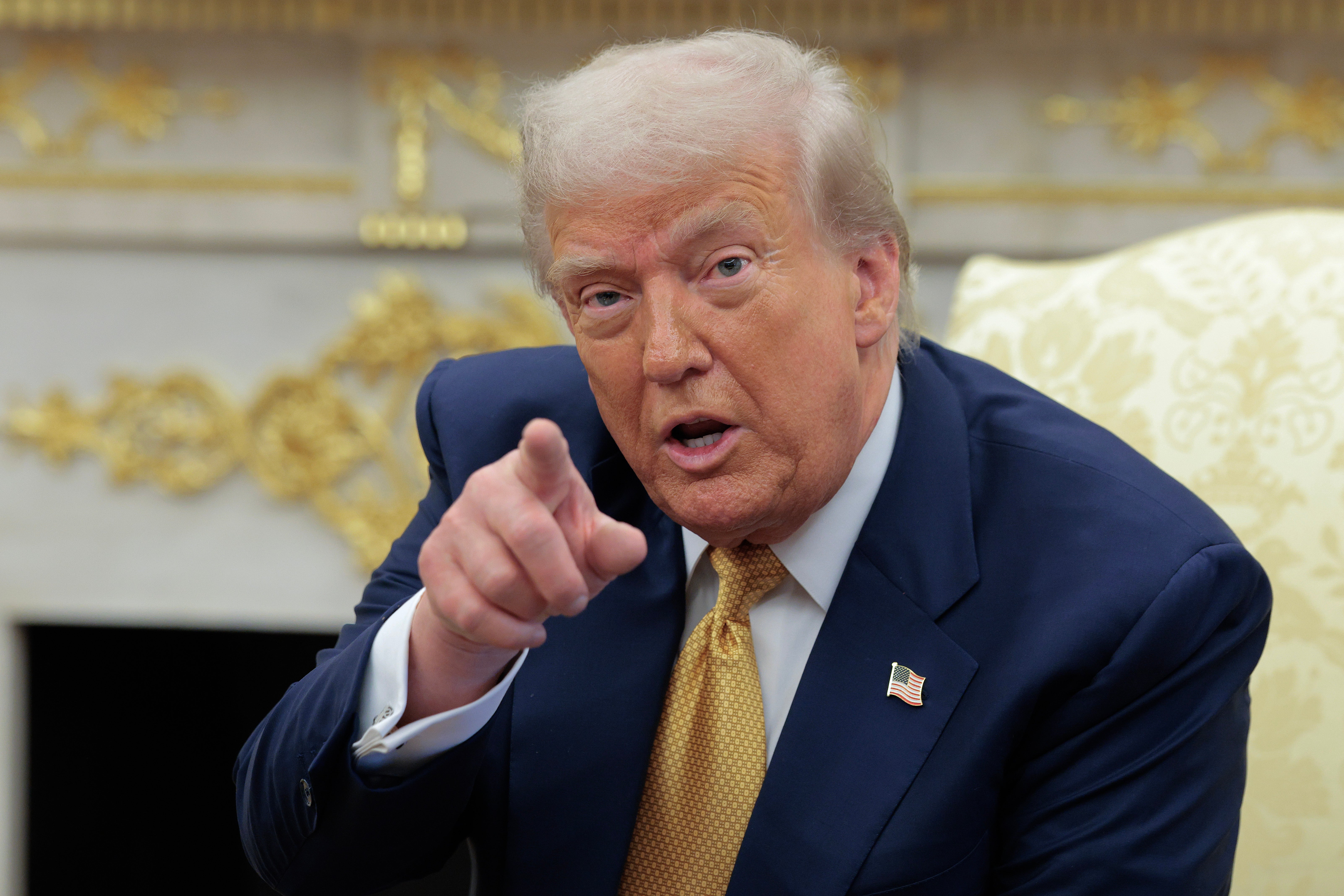 Se espera que los aranceles globales del presidente Trump afecten en mayor medida a los consumidores, ya que las empresas suben los precios para pagar los aranceles