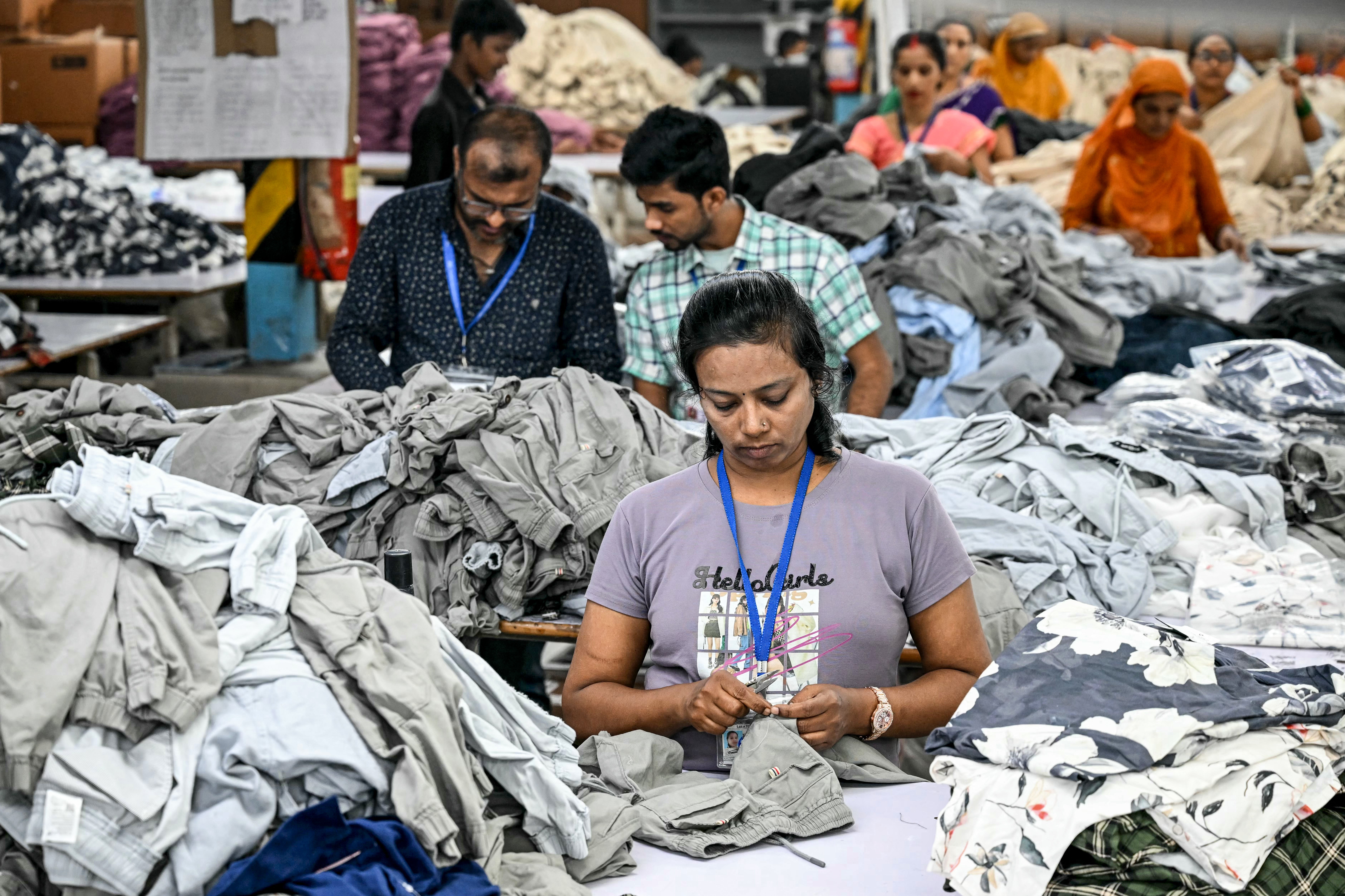 India, importante fabricante de indumentaria para EE. UU., se enfrenta a aranceles de hasta 50 % a finales de mes
