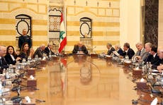 Ministros chiíes libaneses abandonan reunión del gabinete por plan de desarme de Hezbollah