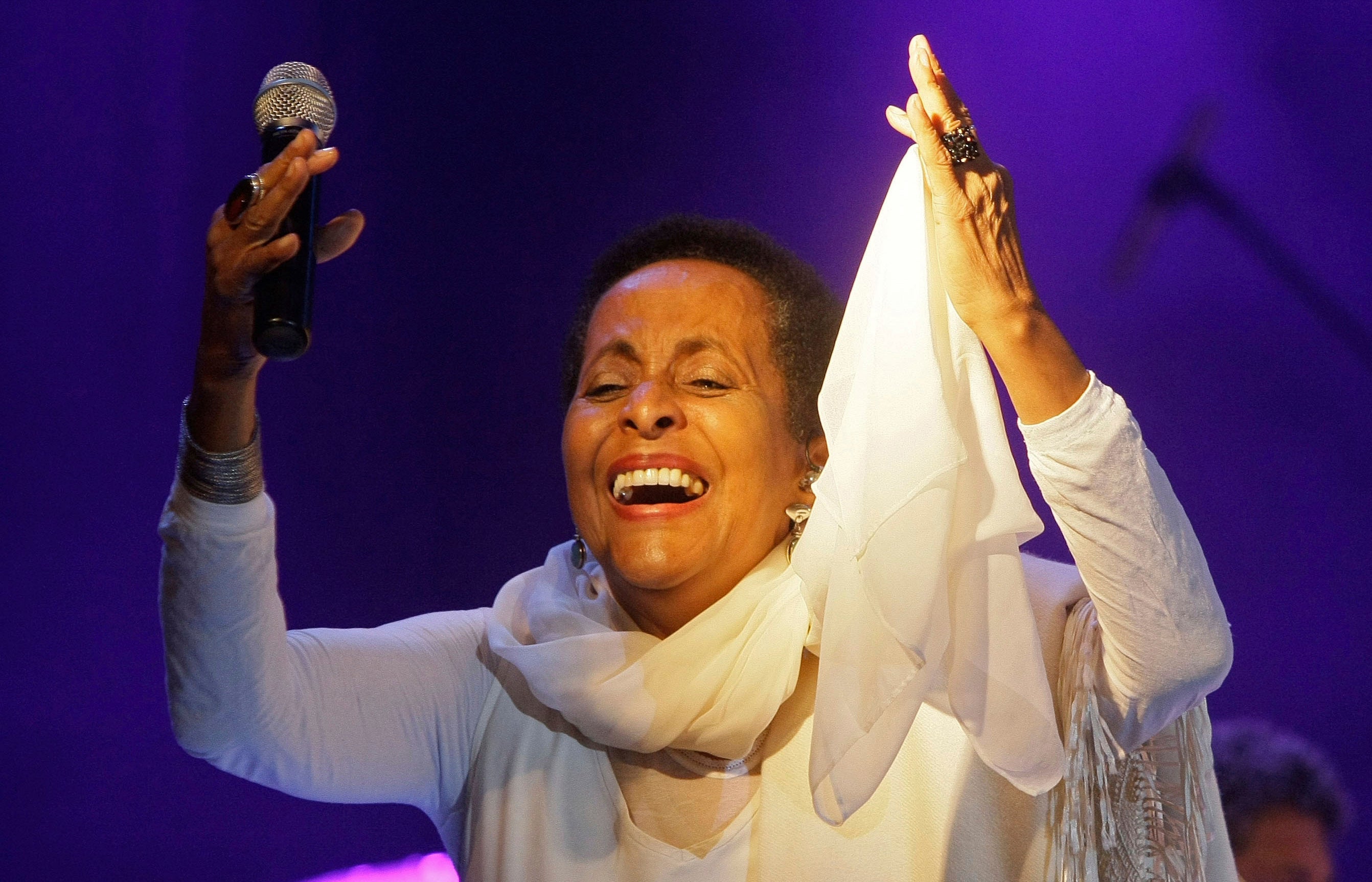 LATIN GRAMMY-PREMIOS ESPECIALES