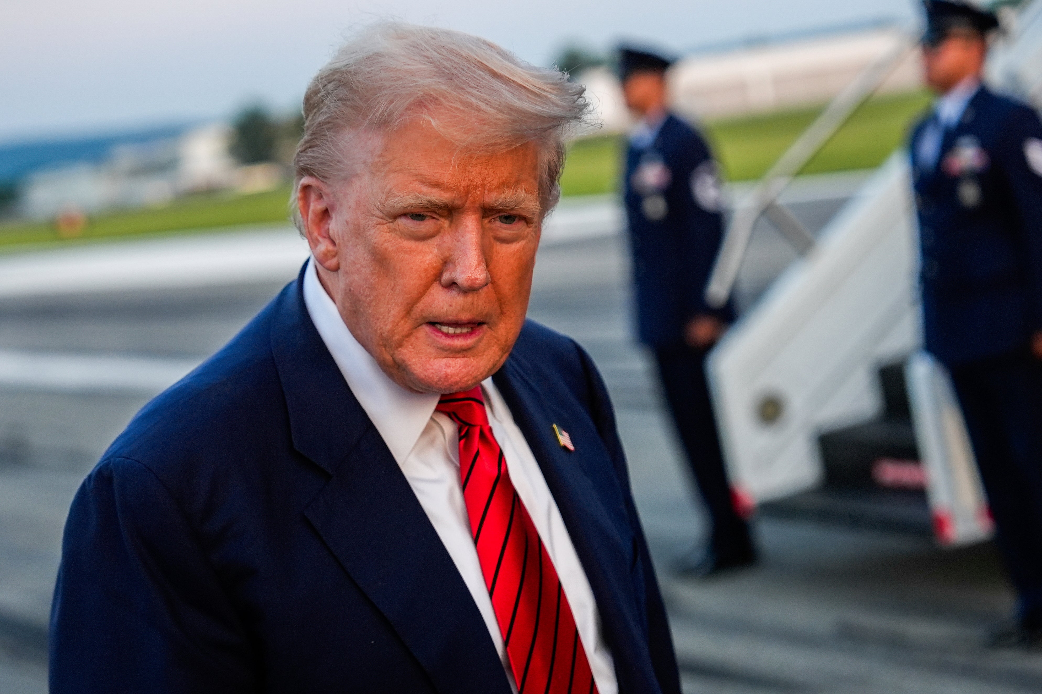 TRUMP-PLANES DE RETIRO
