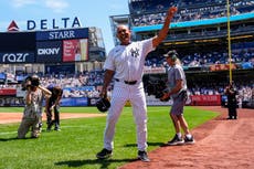 Mariano Rivera se desgarra el tendón de Aquiles en juego del Día de los Veteranos de Yankees