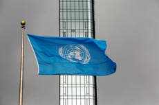 El Talibán investiga amenazas de muerte contra personal femenino afgano de la ONU, dice informe