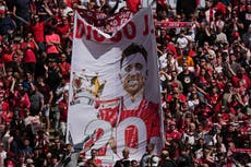 Homenaje al exdelantero del Liverpool Diogo Jota interrumpido en Wembley
