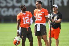 Browns aún no tienen fecha para elegir a su quarterback titular