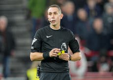 David Coote, ex árbitro de la Liga Premier, recibe 8 semanas de sanción por insultos a Klopp