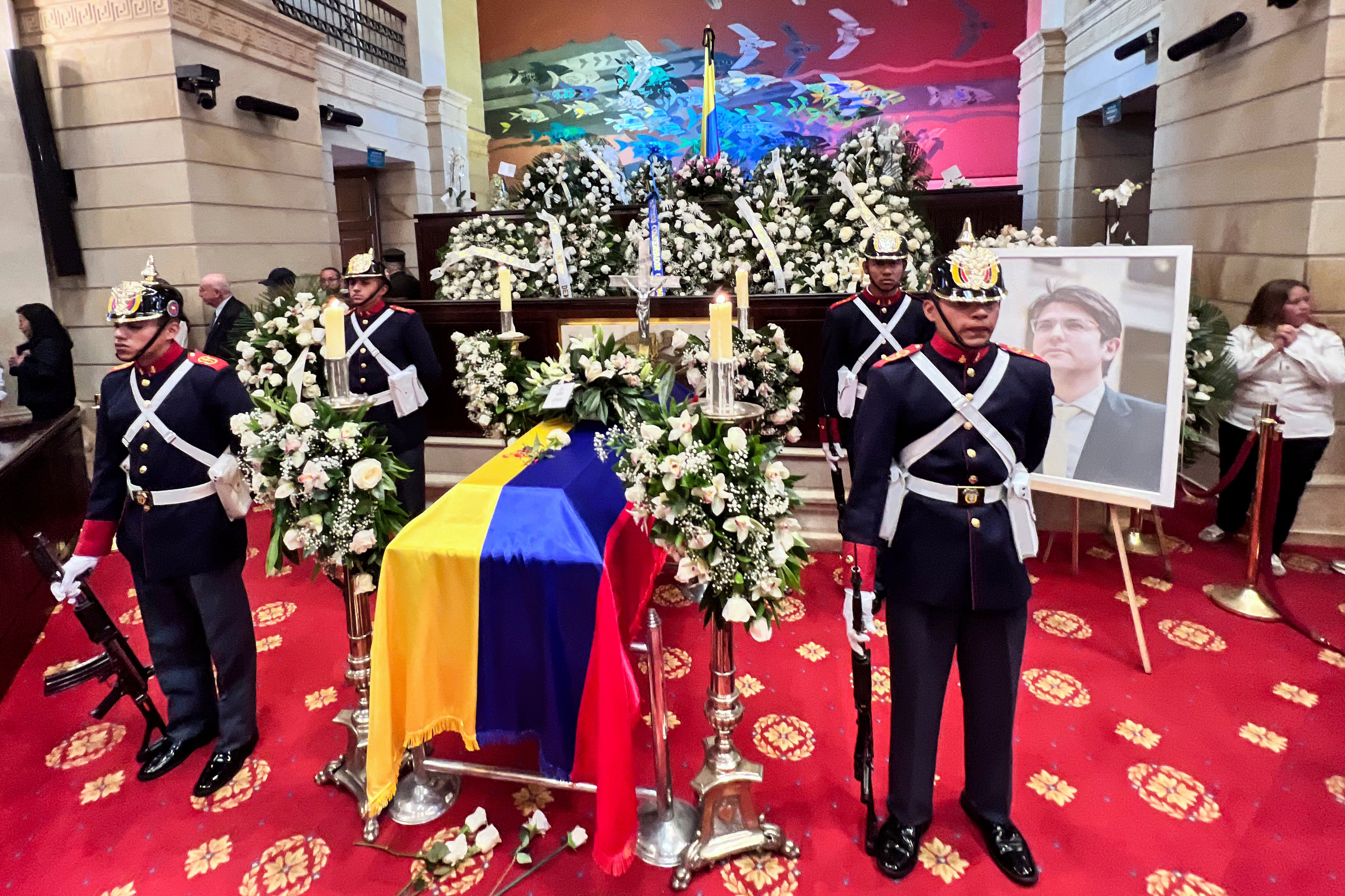 Muerte de precandidato Miguel Uribe Turbay revive en Colombia la sombra de los magnicidios