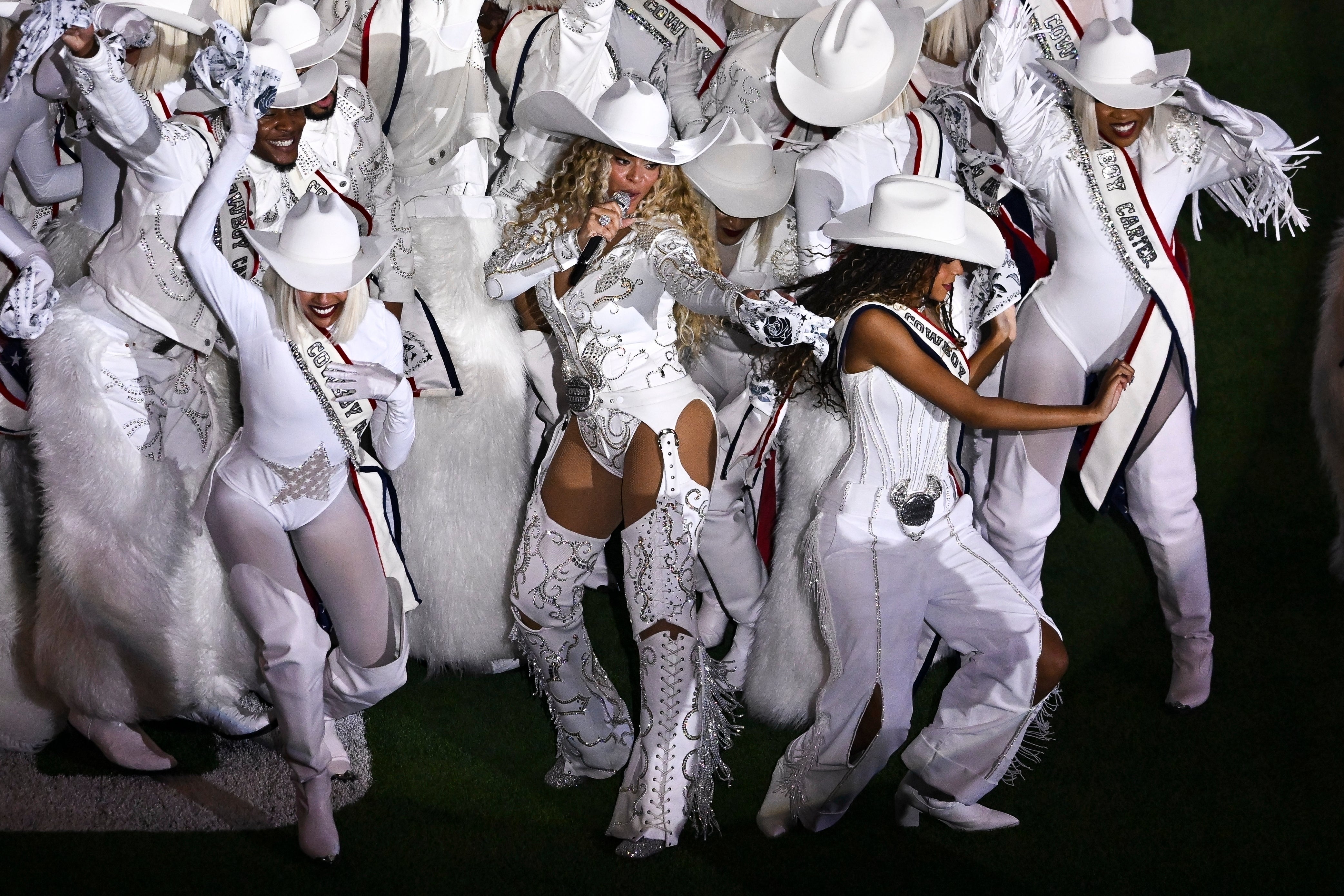 EMMY-BEYONCÉ
