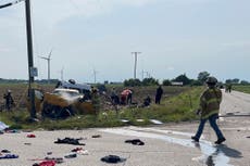 Mueren seis personas en choque de camión con camioneta en zona rural de Michigan