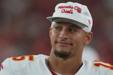 Crosby, estrella de Raiders, opina que competitividad de Mahomes de los Chiefs es clave de su éxito