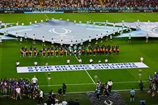UEFA despliega pancarta en apoyo a niños en zonas de guerra antes de la Supercopa