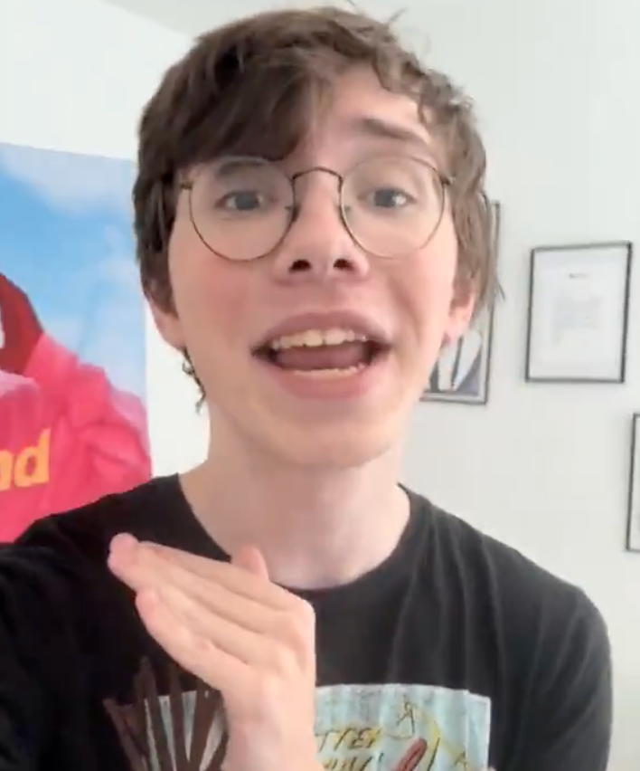 El YouTuber conocido como Schlep expresó su indignación después de que Roblox le enviara una carta de cese y desistimiento
