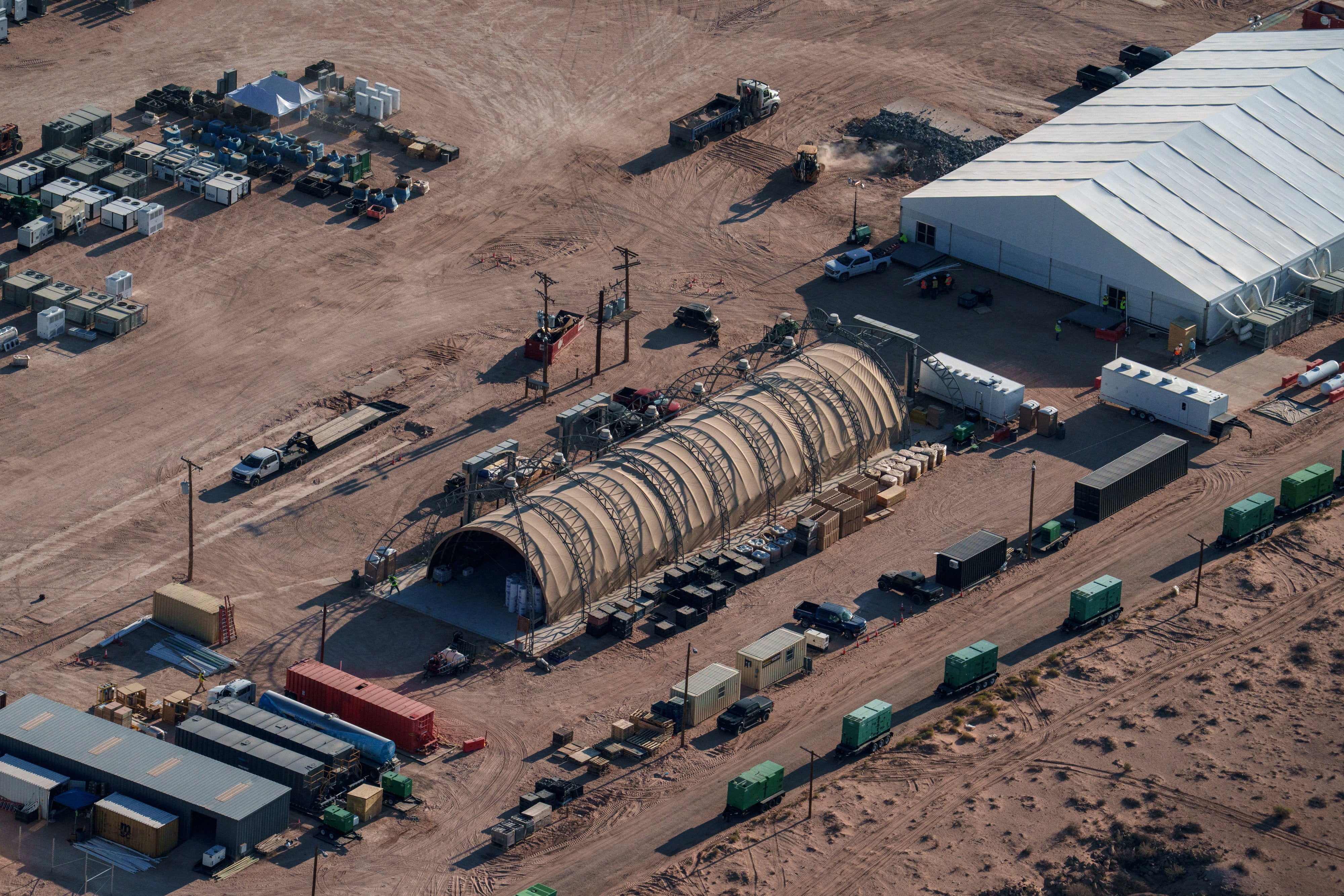 Se prevé que el mayor centro de detención de inmigrantes de EE. UU., construido en Fort Bliss, Texas, acoja a unos 5.000 inmigrantes