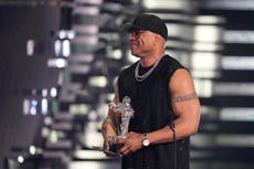 LL Cool J toma el micrófono en los MTV VMA 2025