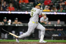 Los Atléticos designan al tercera base colombiano Gio Urshela para asignación