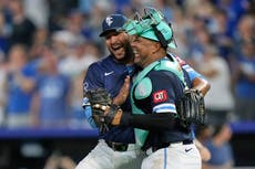 Salvador Pérez conecta jonrón decisivo y Reales se imponen 3-1 a Medias Blancas