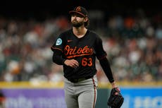 Young, derecho de Orioles, deja escapar juego perfecto en la 8va, en triunfo 7-0 sobre Astros