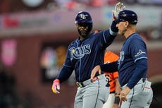 Yandy Díaz impulsa en la 9na la carrera del triunfo de Rays sobre Gigantes