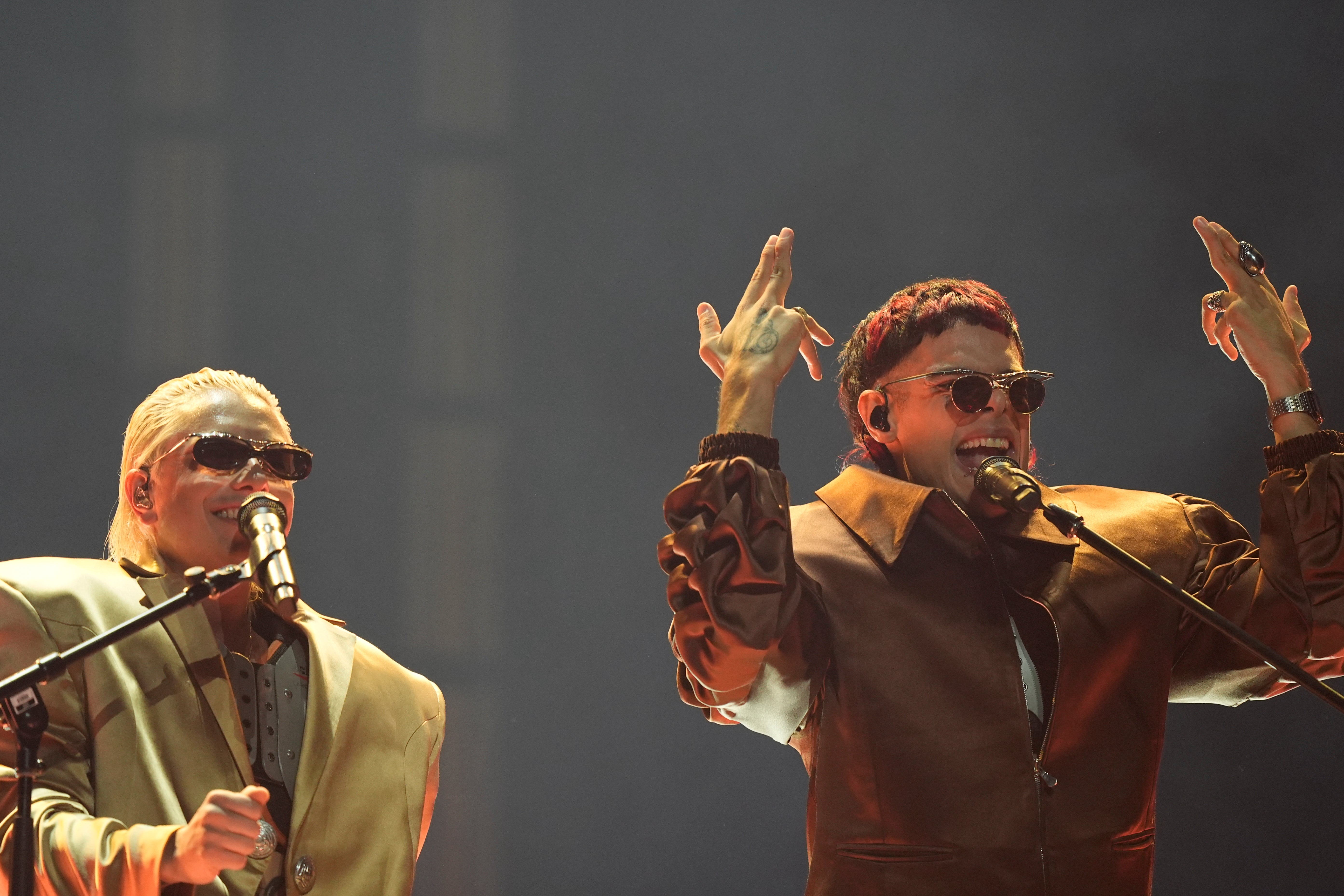 CA7RIEL & PACO AMOROSO