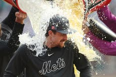 McLean gana en su debut en Grandes Ligas y lleva a Mets a triunfo 3-1 ante Marineros