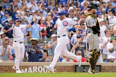 Dansby Swanson brilla y los Cachorros superan 4-3 a Piratas