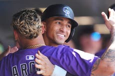 Rockies remontan y vencen 6-5 a Diamondbacks