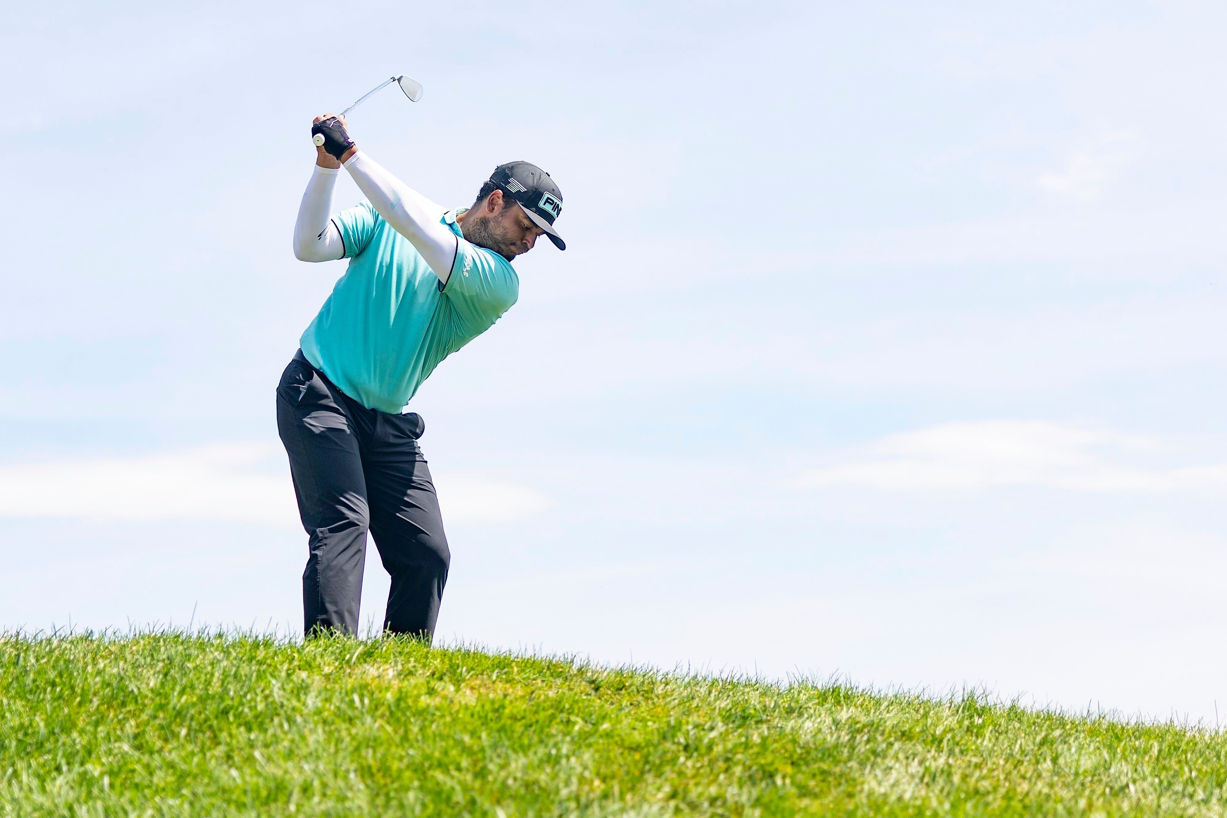 LIV GOLF