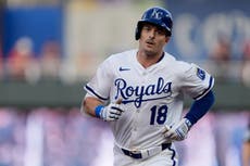 Reales logran jonrones de Yastrzemski, Pasquantino y García en victoria 4-3 sobre Rangers