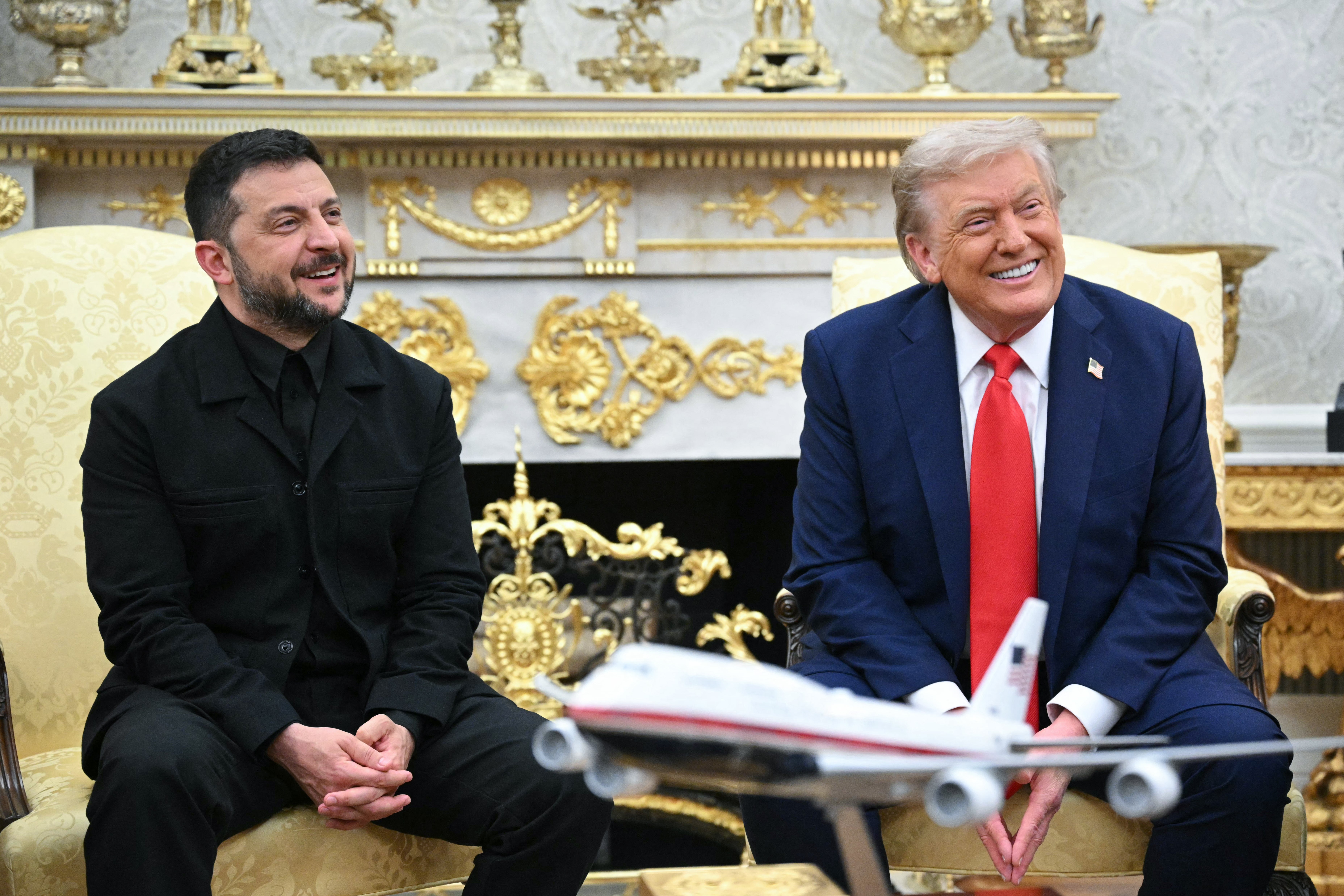 Zelensky y Trump se reunieron en la Casa Blanca mientras trabajan para encontrar un acuerdo de paz y poner fin a la guerra con Rusia.