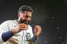 Gleyber Torres recibe boleto decisivo y Tigres superan 1-0 a Astros en 10 entradas