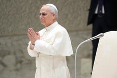 El papa pide ayuno y oración por la paz en Oriente Medio y Ucrania al regresar al Vaticano