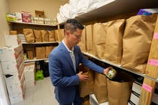 Temor a la deportación pone en riesgo a inmigrantes de Florida en la temporada de huracanes