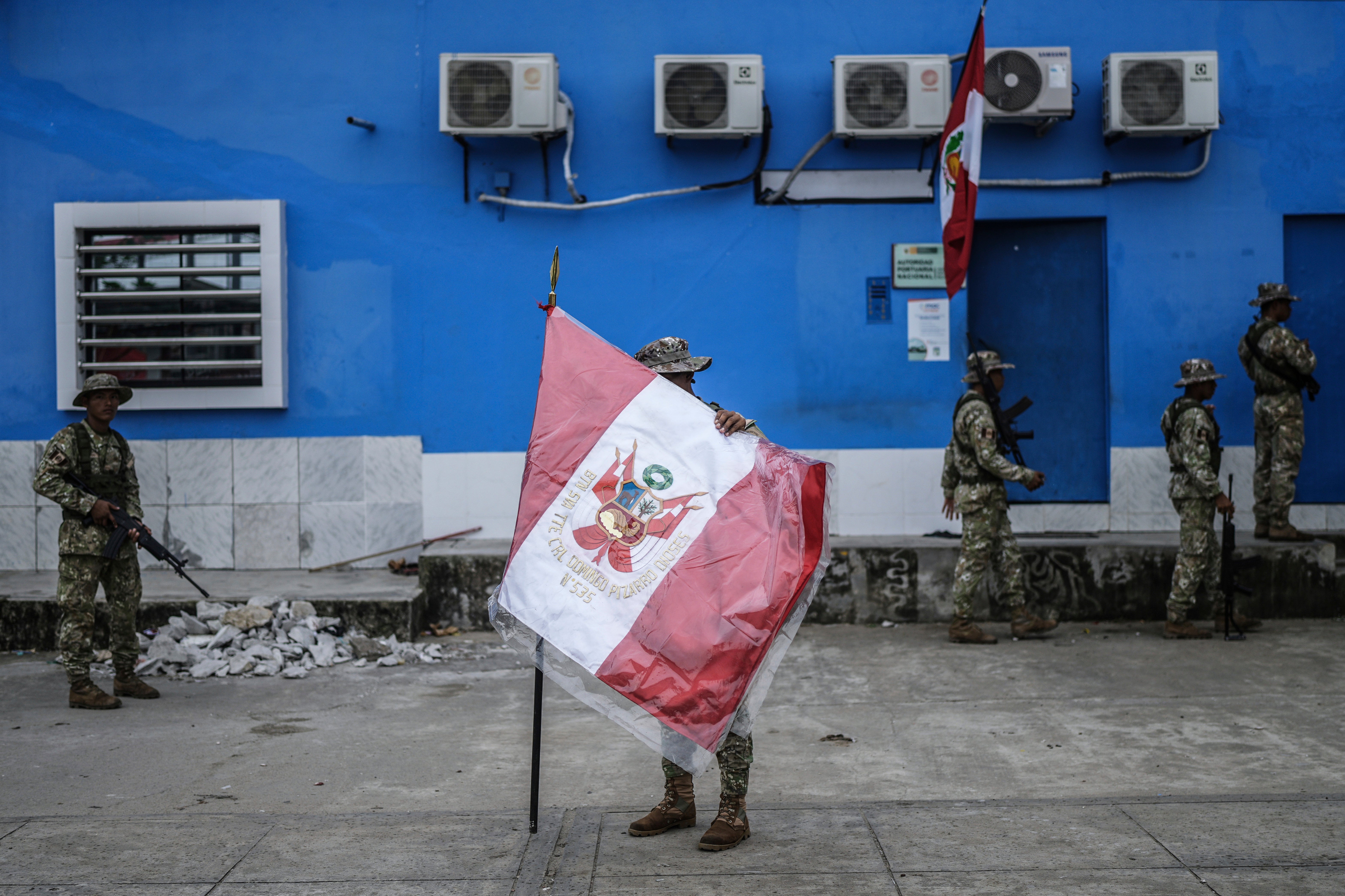 PERÚ-COLOMBIA-ISLA